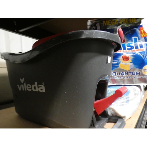3204 - Finish Quantum Tabs, Finish Quantum Ultimate  Persil Non Bio 130 Wash and Vileda Bucket & Mop Turbo ... 
