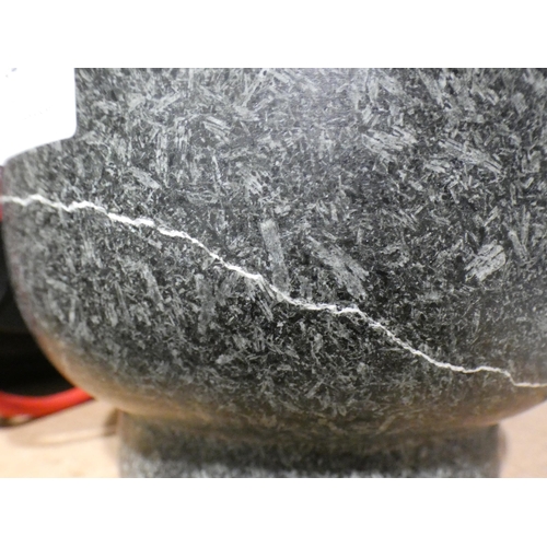 3206 - Jamie Oliver Pestle & Mortar     (237-24) * This lot is subject to VAT