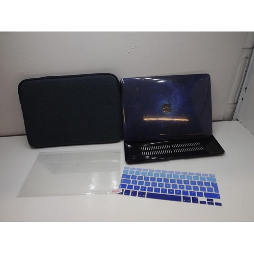 2083 - 5 Blue Apple MacBook Pro 13