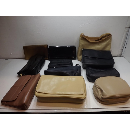 2093 - Box of handbags, mostly leather, in various styles and colours