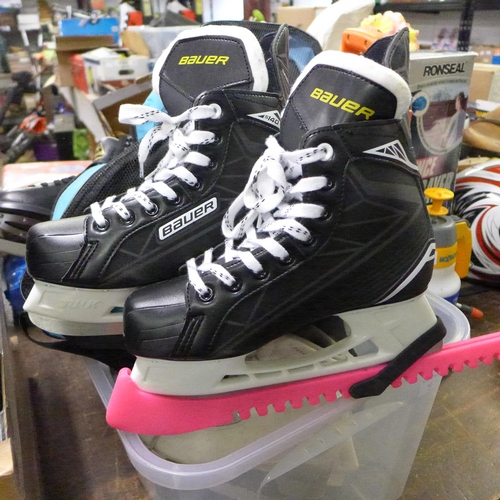 2183 - Five pairs of ice skates;- two pairs Bauer, one pair CCM Powerline & two pairs figure skates sizes U... 