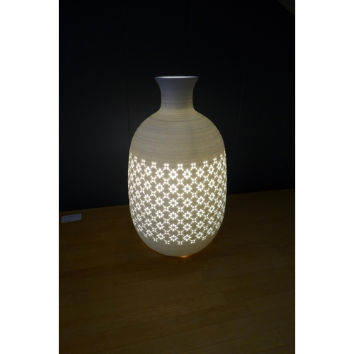 1467 - A white perforated vase lamp (LP03016)  #