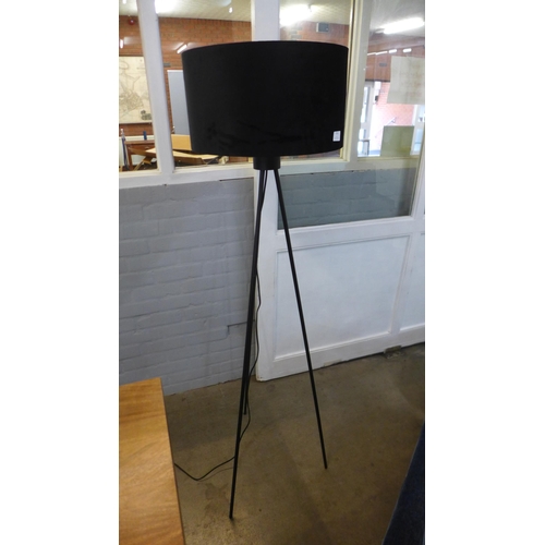 1471 - A Houston black tripod lamp with black velvet shade 
 - slight damage to shade (321337)