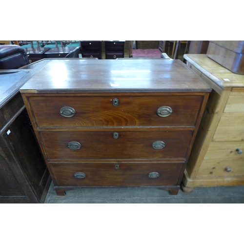 103 - A George III mahogany chest of drawers