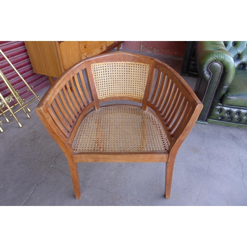 149a - A hardwood bergere tub chair