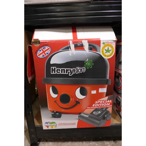 3215 - Henry Micro Hi-Flo Vacuum, RRP £129.99 + vat   (238-159 )* this lot is subject to vat