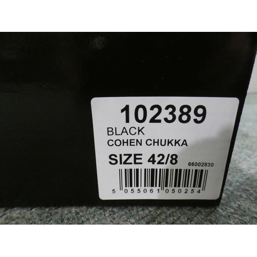 3070 - 3 Pairs of men's black Burton Cohen Cukka boots, sizes:- 1 x 8, 2 x 10 * This lot is subject to VAT