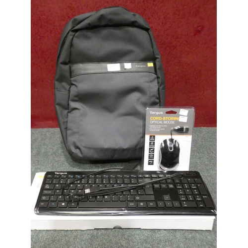 3135 - Targus Bundle    Beu0656C keyboard, mouse, bag and dock (236-97) * This lot is subject to VAT