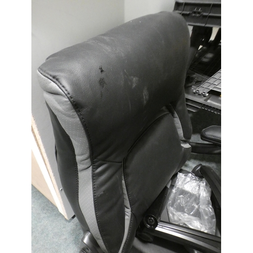 3328 - Dormeo Managers Chair 2  , RRP £159.99 + vat   (238-227 )* this lot is subject to vat