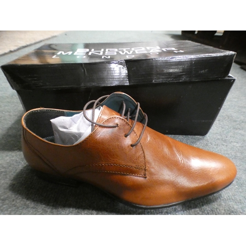 3365 - 3 Pairs of men's tan Burton Sampson shoes, sizes:- 1 x 8, 1 x 10, 1 x 11 * This lot is subject to VA... 