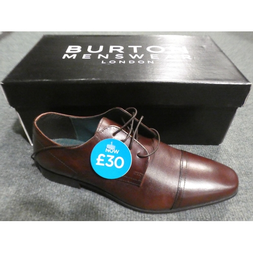 3370 - 3 Pairs of men's brown Burton Banks shoes, size 8 * This lot is subject to VAT