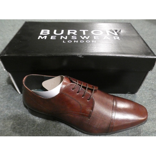 3371 - 3 Pairs of men's brown Burton Banks shoes, size 8 * This lot is subject to VAT