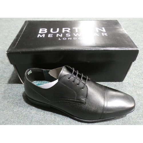 3376 - 3 Pairs of men's Burton black Banks shoes, sizes:- 1 x 8, 2 x 9 * This lot is subject to VAT