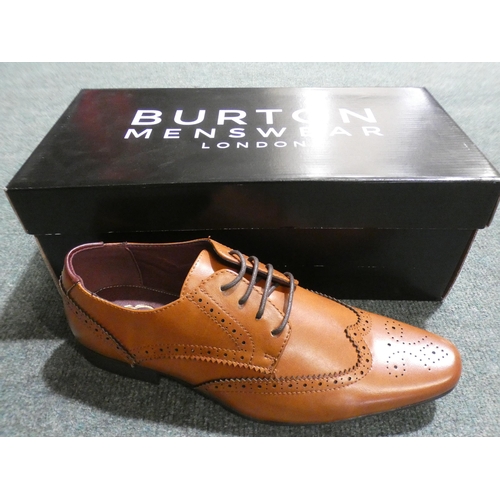 3383 - 3 Pairs of men's tan Burton Banks shoes, both size 9 * This lot is subject to VAT