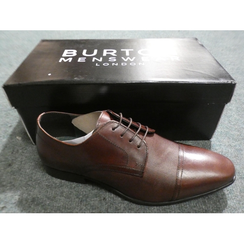 3388 - 4 Pairs of men's brown Burton Banks shoes, sizes:- 1 x 8, 3 x 9 * This lot is subject to VAT