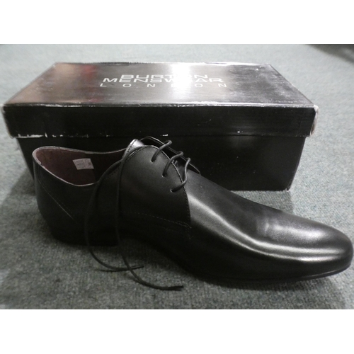 3391 - 2 Pairs of black Burton Sampson shoes, sizes:- 1 x 10, 1 x 14 * This lot is subject to VAT