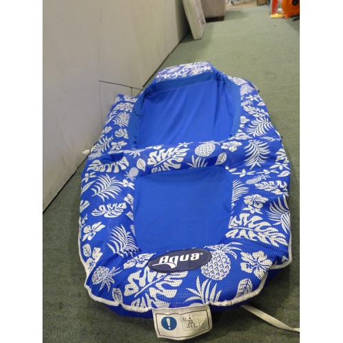 3433 - Luxury Pool Lounger       (236-112) * This lot is subject to VAT