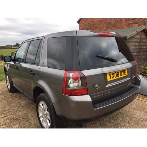 2409 - Land Rover Freelander metallic silver-grey 2 SE TD4. 157,000 miles. Service history, satnav, twin su... 