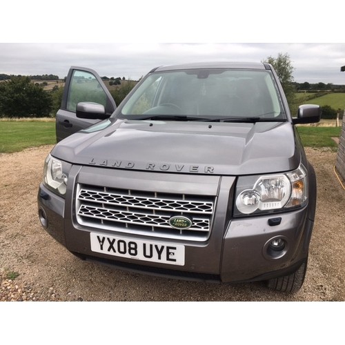 2409 - Land Rover Freelander metallic silver-grey 2 SE TD4. 157,000 miles. Service history, satnav, twin su... 