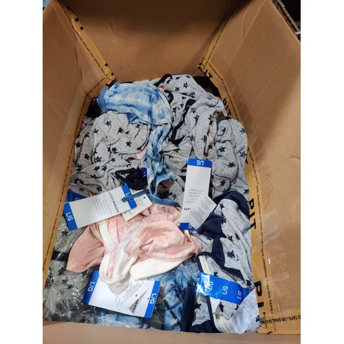 3256 - Box of ladies pyjamas - various sizes and colours * This lot is subject to VAT