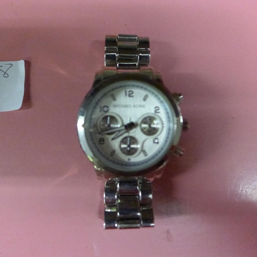 2108D - Michael Kors wristwatch