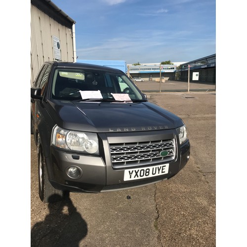 2409 - Land Rover Freelander metallic silver-grey 2 SE TD4. 157,000 miles. Service history, satnav, twin su... 