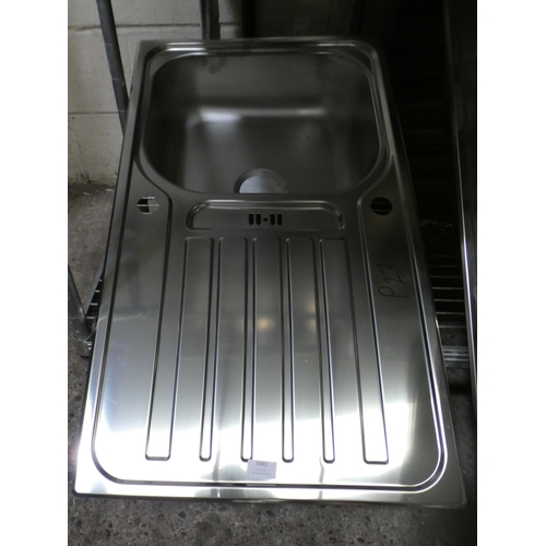 3162 - 500x870 Tibet 1 Bowl RVS Brushed Steel* This lot is subject to vat