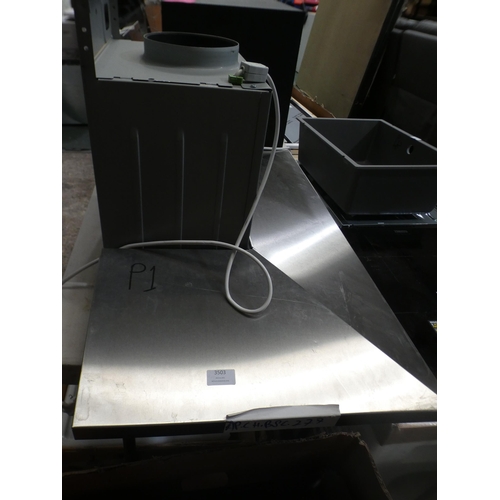 3166 - Bosch H799xW600xD500 Pyramid Chimney Hood* This lot is subject to vat