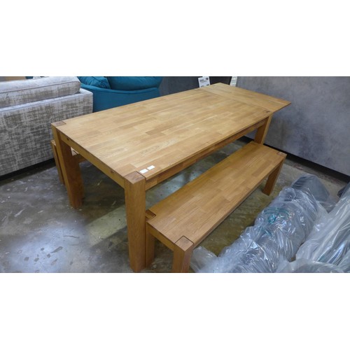 1528 - A Hongfa oiled oak dining table 160cm and a pair of Hongfa benches, 145cms - leaves may need attenti... 