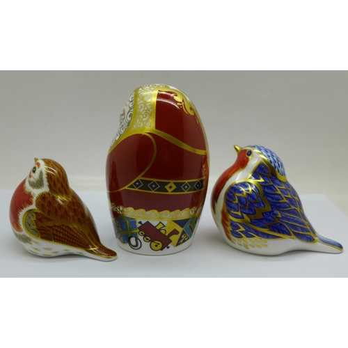 649 - Three Royal Crown Derby Paperweights - 'Santa Claus' in the shape of a Russian doll, red robe with g... 
