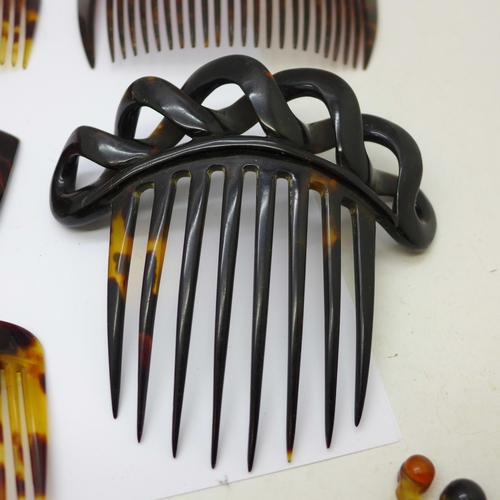 661 - Antique and vintage hair combs, some tortoiseshell