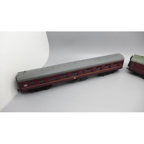 666 - Four Mainline model railway carriages