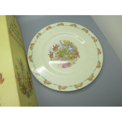 681 - A Royal Doulton Bunnykins china christening set, boxed and a Royal Doulton Bunnykins plate