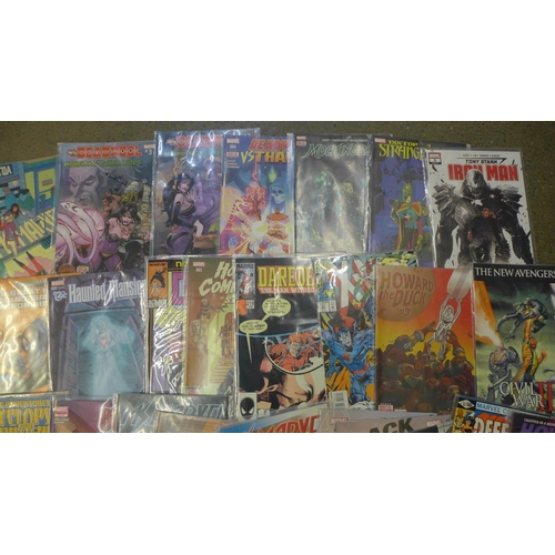 706 - Twenty-five Marvel comics