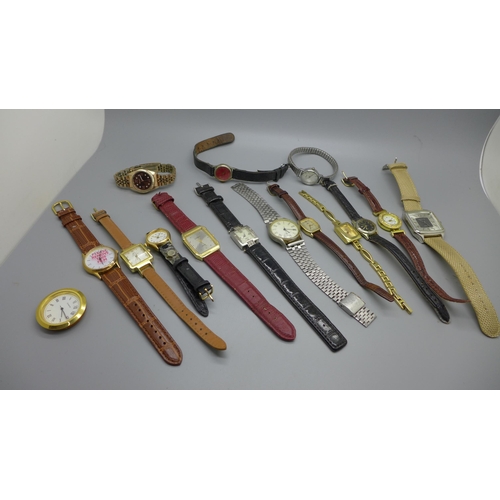 739 - A collection of wristwatches