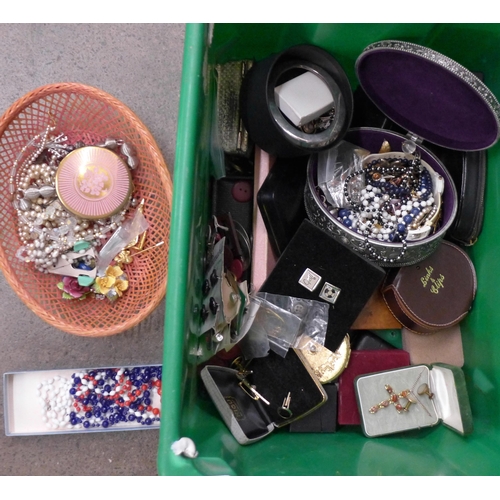 744 - A box of costume jewellery, etc.