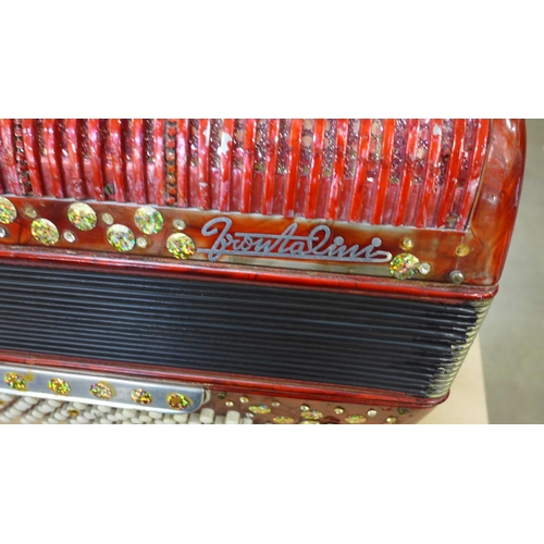 798 - A piano accordion, Prontalini