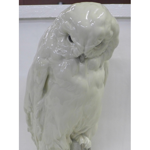 825 - A large Heubach model of an owl, 42cm