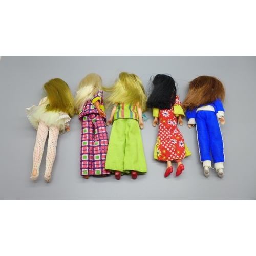 855 - Five Pippa dolls including rare Jasmine and Emma