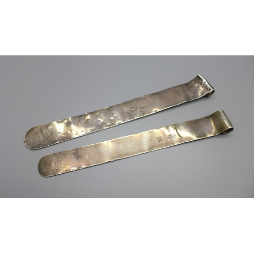 863 - A pair of early Chinese silver bookmarks, 16 and 17cm