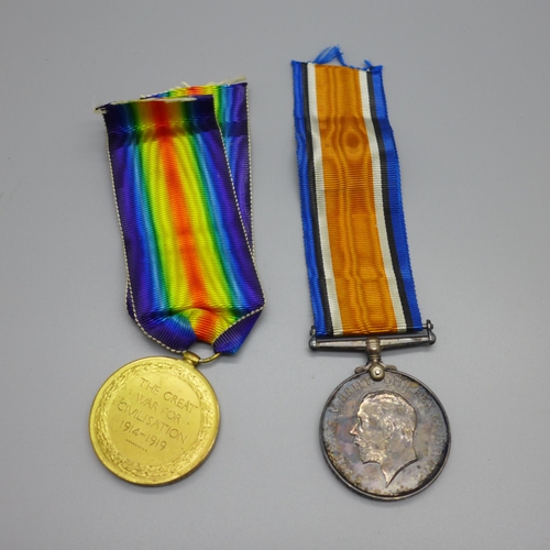 872 - A WWI War and Victory medal pair to 12189 Pte. R. Reed, Middlesex Regiment