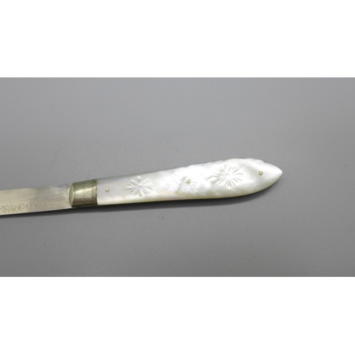 880 - A 19th Century silver and mother of pearl fruit knife, Sheffield 1897