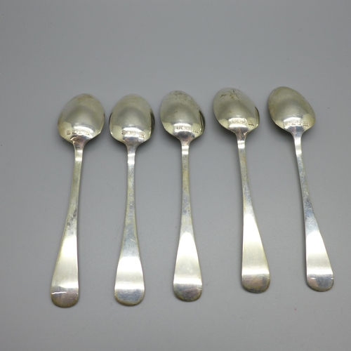 884 - A set of five silver spoons, 55g