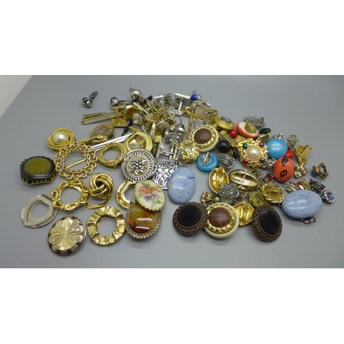 902 - Twenty-five pairs of clip on earrings, cufflinks, tie pins and scarf clips