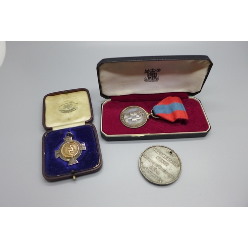 908 - An Imperial Service medal to William Robert Jenkinson, cased, a silver and applied gold shooting fob... 