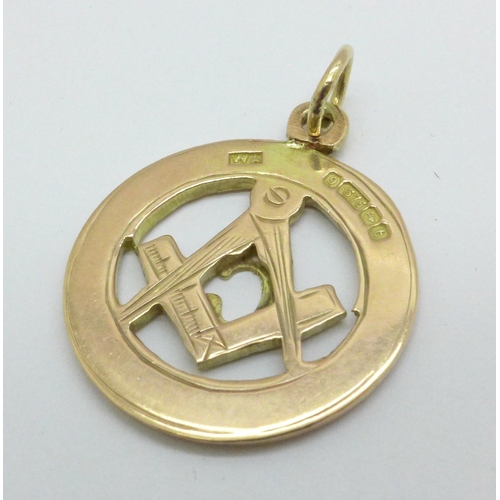 981 - A 9ct gold Masonic fob, 4.6g