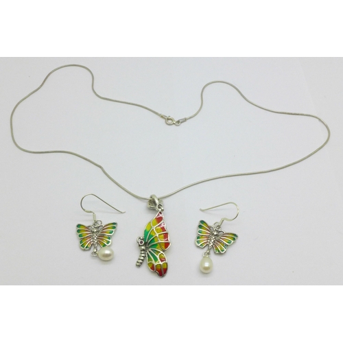 986 - A silver and plique a jour enamel butterfly pendant and earrings