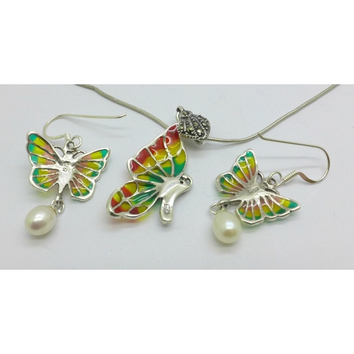 986 - A silver and plique a jour enamel butterfly pendant and earrings