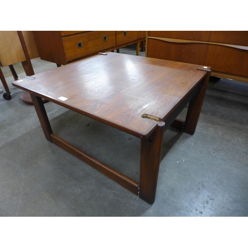 116 - A Danish teak coffee table