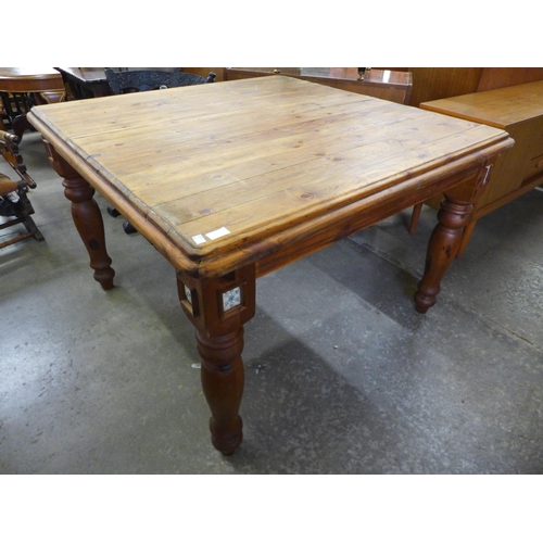 199 - A pine kitchen table